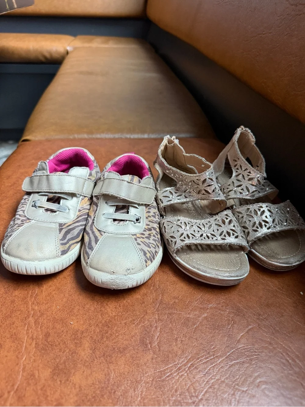2 pairs of Metallic Shoes: sandals and Animal-Print Livie & Luca Girls size 12